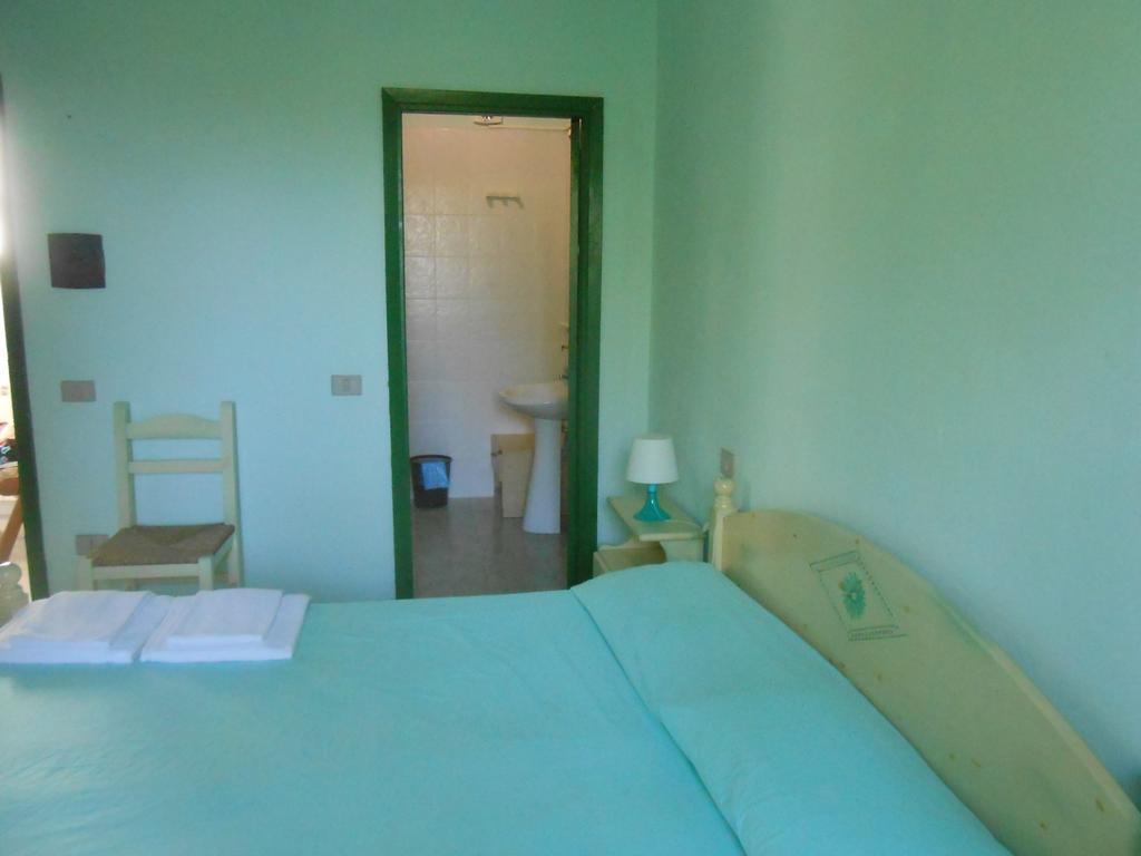 卡拉赛达 Agriturismo Tupei酒店 客房 照片