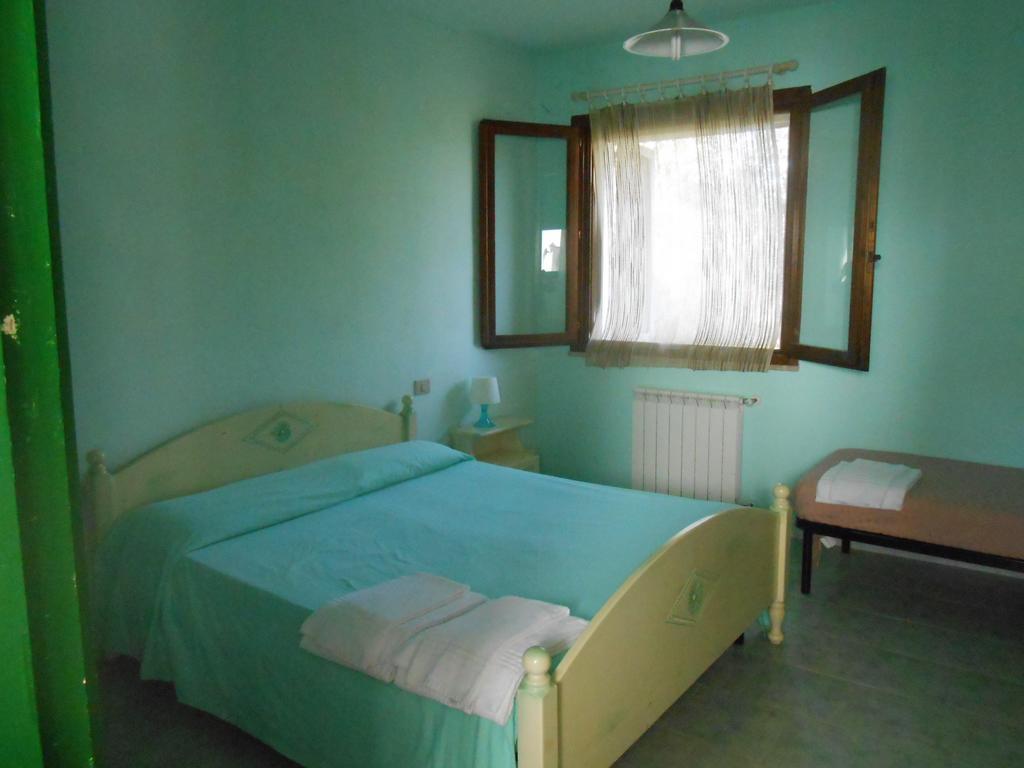 卡拉赛达 Agriturismo Tupei酒店 客房 照片