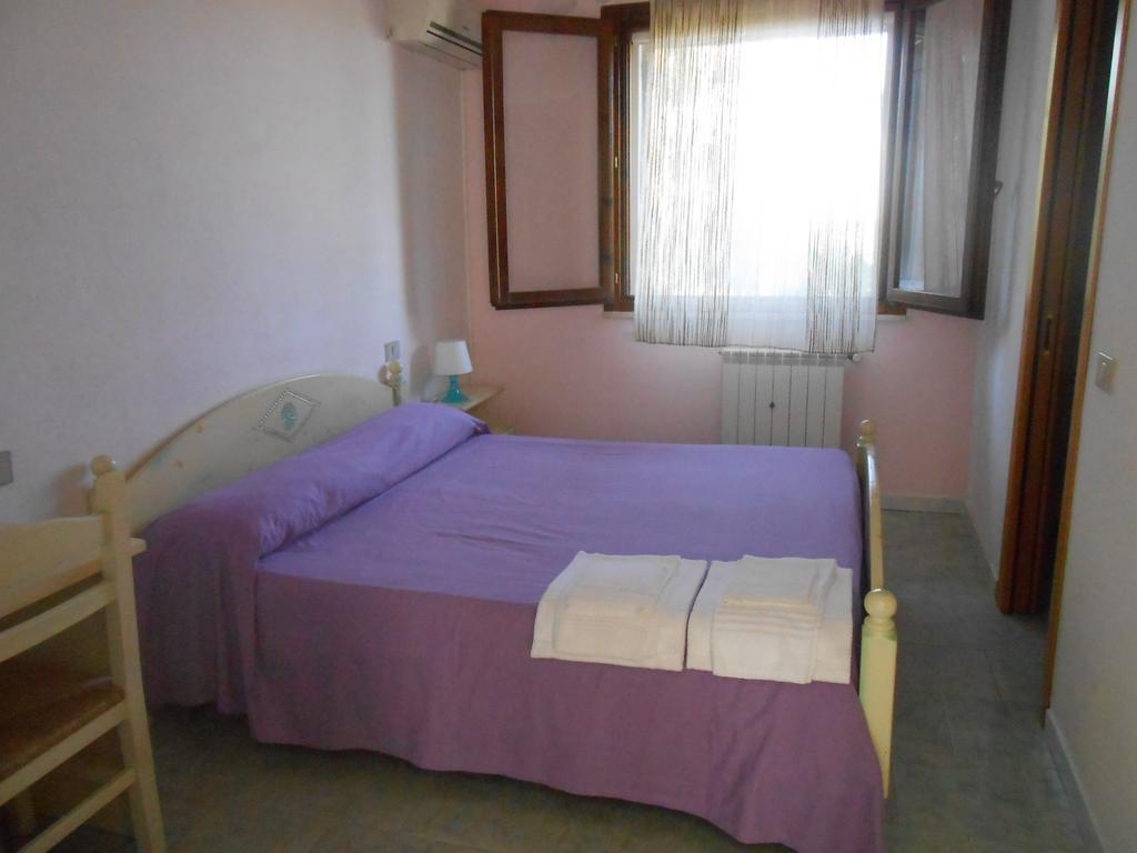 卡拉赛达 Agriturismo Tupei酒店 客房 照片